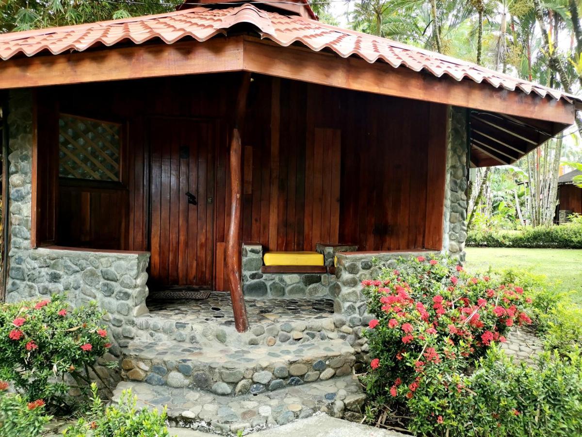 Bungalows Malu Cahuita Exterior photo