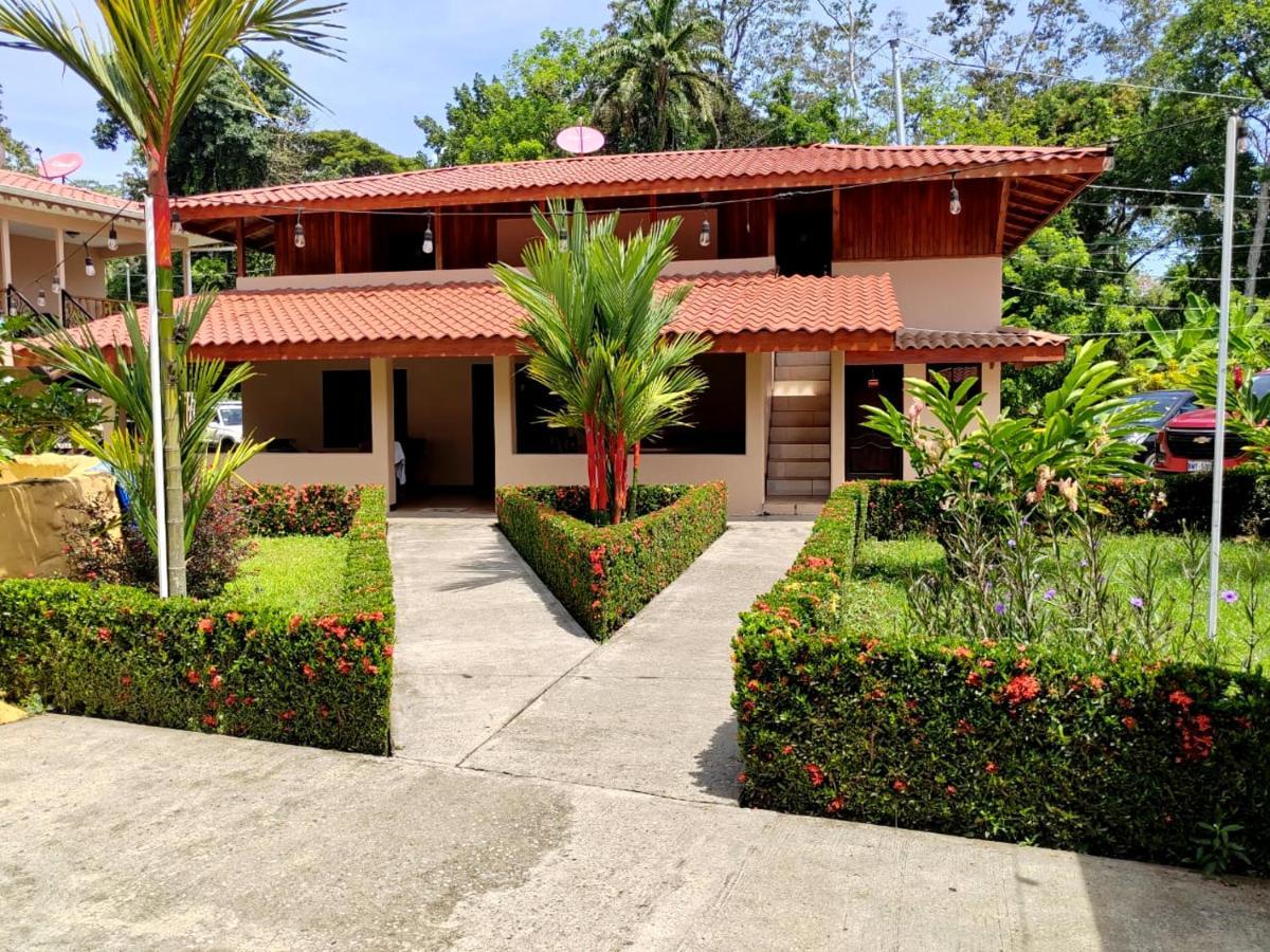 Bungalows Malu Cahuita Exterior photo