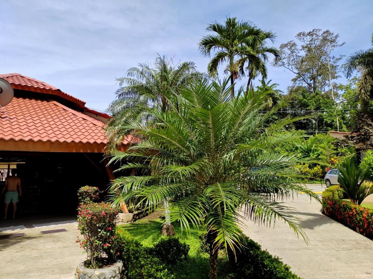 Bungalows Malu Cahuita Exterior photo